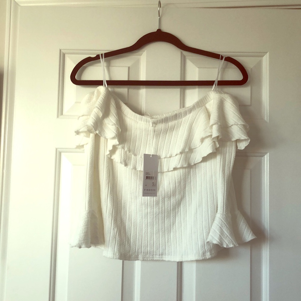 NWT finders off the shoulder